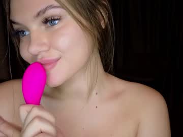 Cam stars girl serena_hall image #5708975