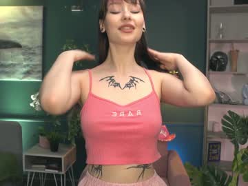 Cam stars girl ella_knockers_xl image #1743588