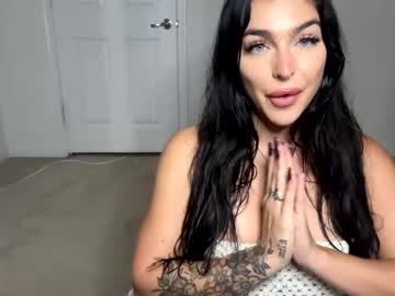 Cam stars girl emjayyplays image #6330952