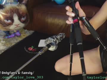 Cam stars girl taylor_love_303 image #6406446
