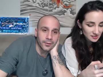 Cam stars couple _newlyweds_ image #772248