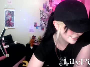 Cam stars girl lilypixel image #3592737