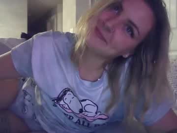 Cam stars girl ittybittytitties9 image #4373636