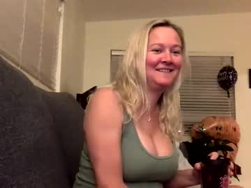 Cam stars couple meandmywife0215 image #6521238