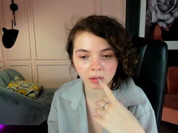 Cam stars girl doris_green image #1417371