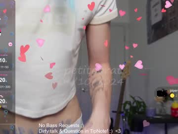Cam stars girl petitebrat image #6733079