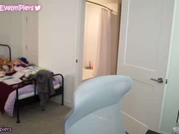 Cam stars girl evelynpiers image #1857336