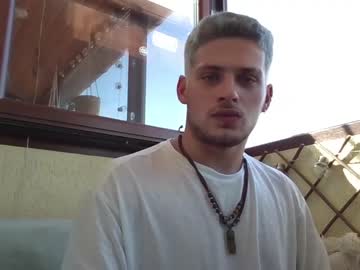 Cam stars man roberto_twink1 image #5220063