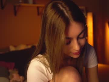 Cam stars girl cuteelsa_ image #5902623