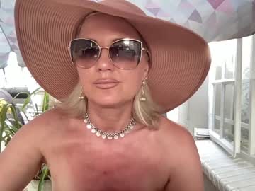 Cam stars girl gl1tter_barbie image #2578305