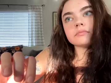 lucyluvver cam stars