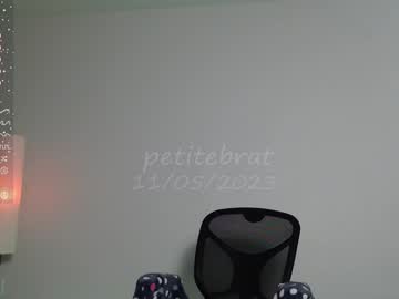 Cam stars girl petitebrat image #5609712