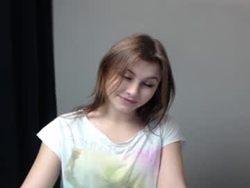 Cam stars girl relax_nina image #666591