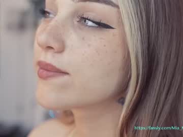 Cam stars girl mia_milagros image #1871126