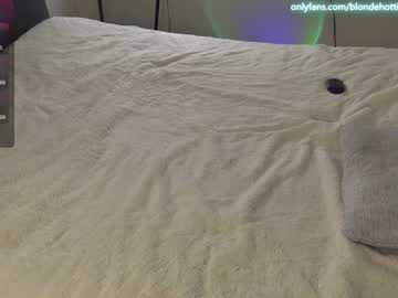Cam stars girl blondehottiek image #6660364