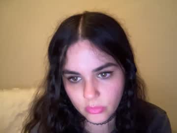 Cam stars girl gia_is_horny image #4988304