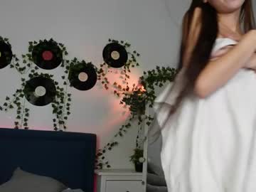 Cam stars girl versace_goldd_ image #4817716