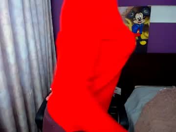 blondy_mom cam stars