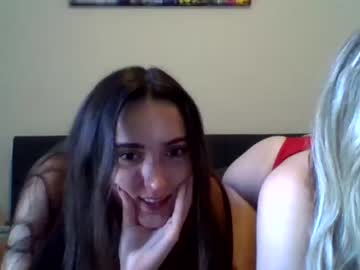 Cam stars couple ari_and_mia image #2042257
