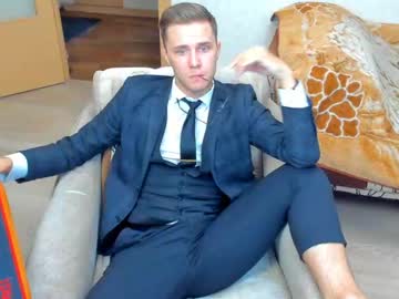 Cam stars man successful_lama image #6948838