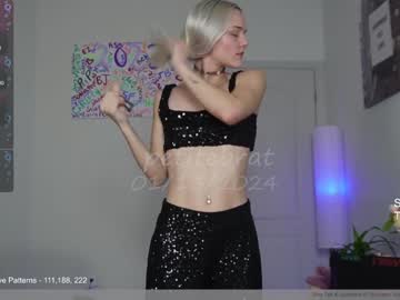 Cam stars girl petitebrat image #6106585