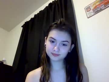 Cam stars girl littlefoot2002 image #5383245