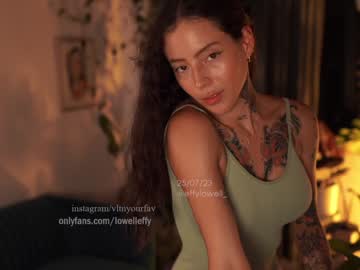 Cam stars girl effylowell_ image #4871867