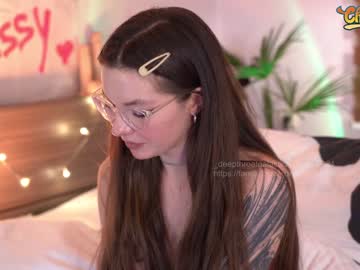 Cam stars girl _deepthroatgalactica image #6675055