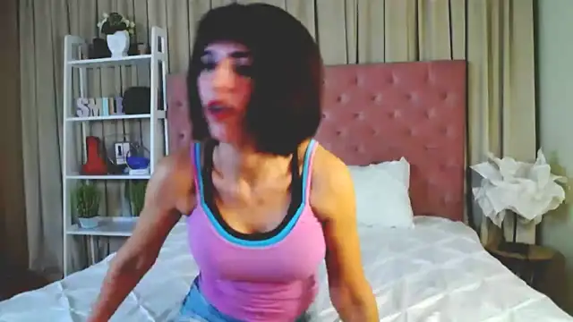 Stripchat porn cam HeidiBloom